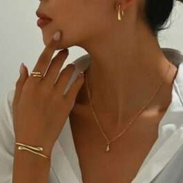 18K Gold Plated Vintage Jewelry Set for Women 4 Pcs