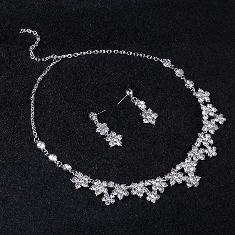 Royal Floral Bridal Jewelry Set for Pakistani Bridesmaids - Image 9