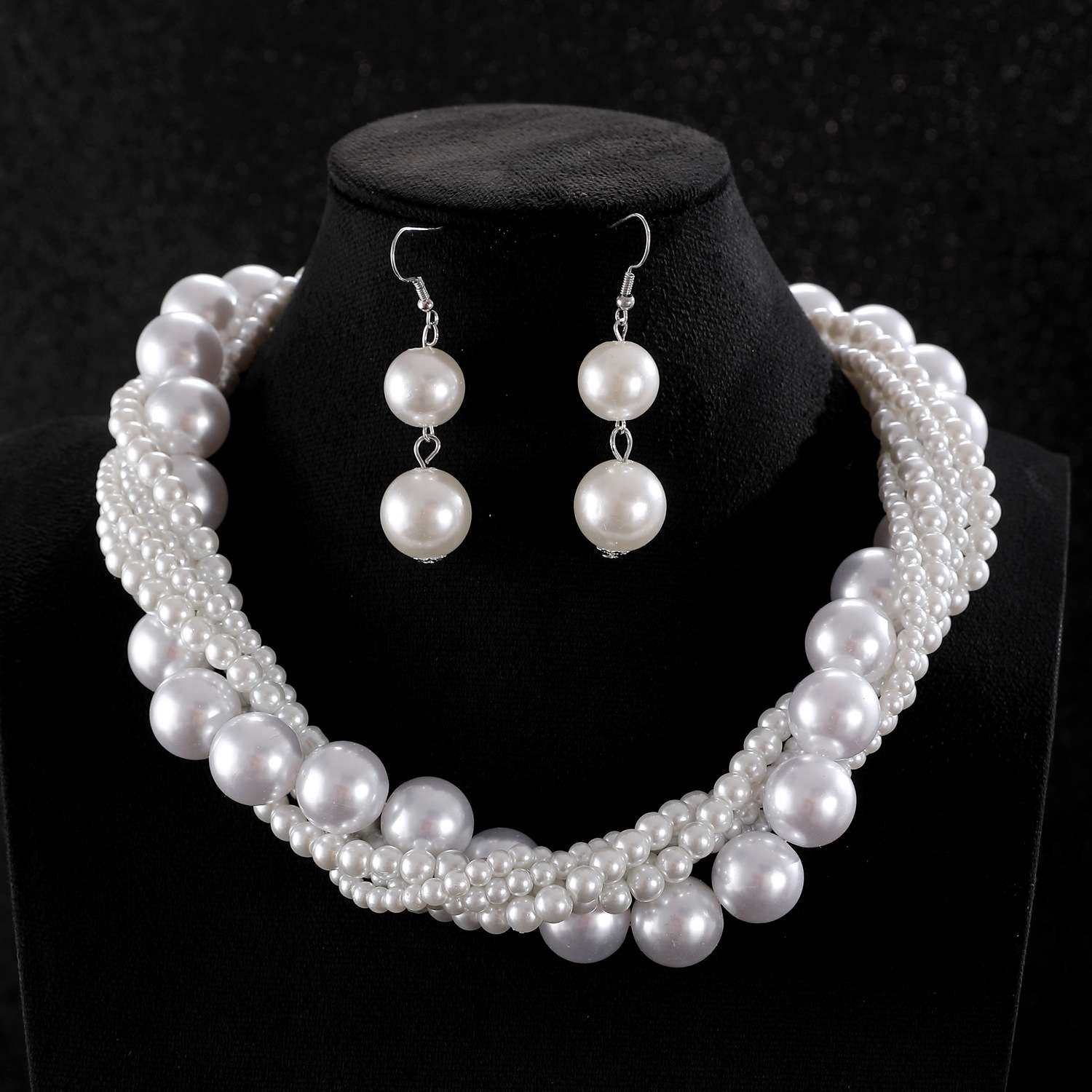 White Pearl Jewelry Set for Women in Pakistan - Image 3