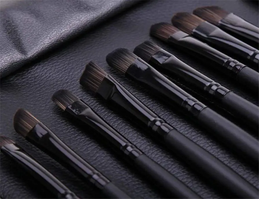 32-Piece Blending Brush Set with Travel Case – Professional Makeup Brush Kit - Image 3