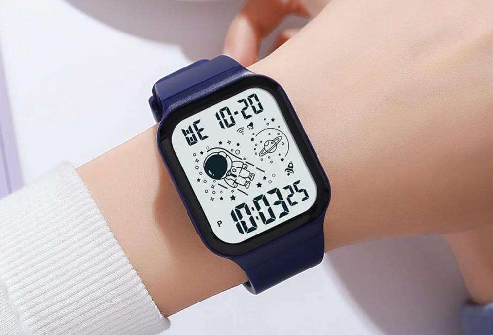 Blue Sports LED Smart Watch with Water Resistance and Calendar - Image 6