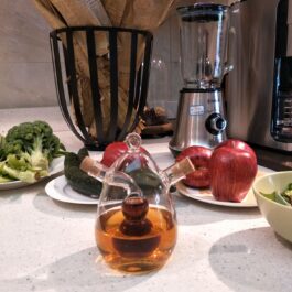 Borosilicate Oil Pouring Glass Pot with Sealed Lid