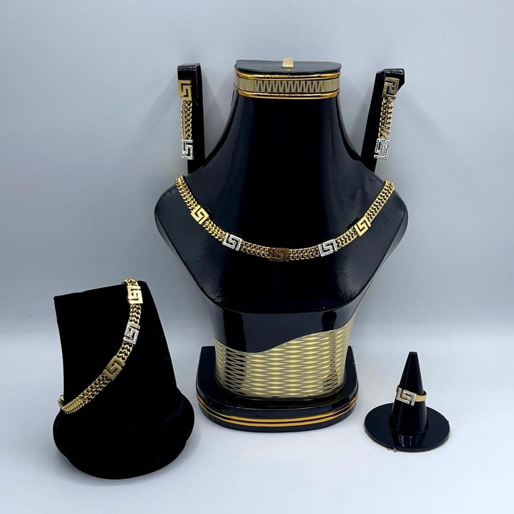 Golden Plated Necklace Set for Pakistani Bridal Wear – 5 Pcs Set