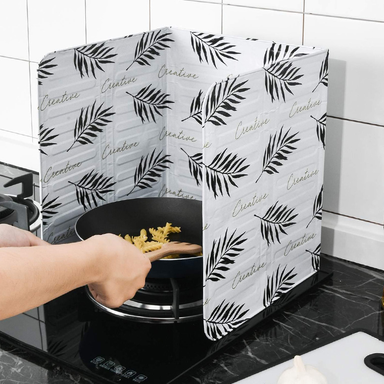 Foldable Heat Insulation Baffle Black Cactus Pattern - Image 4